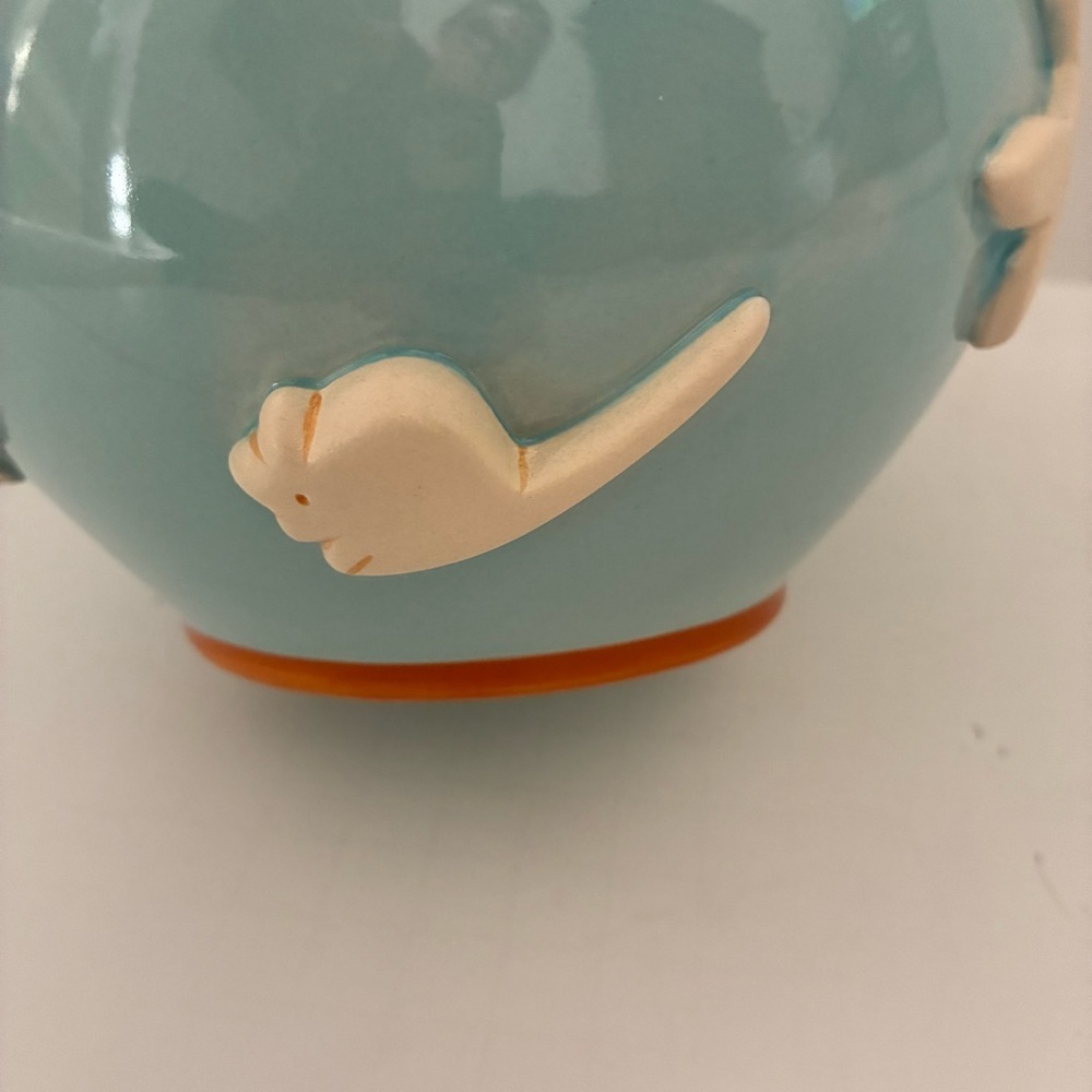 Carmel Ceramica Cat Cookie jar with “Meow” lid - Picture 3 of 16